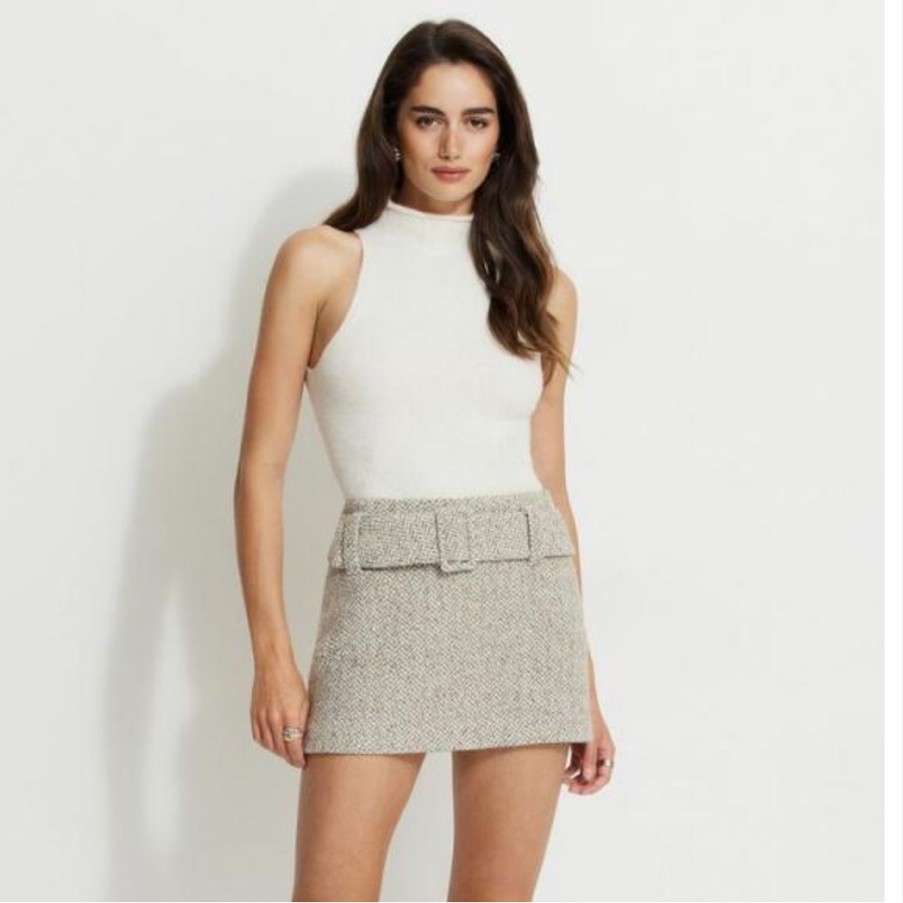 ❤️ New with tags. Dynamite | Bottoms Belted Tweed Mini Skirt